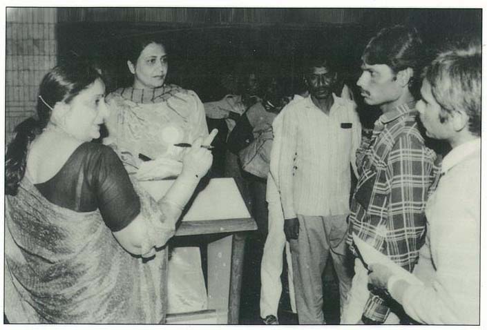 Mrs Sandeep Ahluwalia working